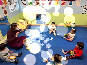 Learning to play instruments in our music class 🥰 All the kids are artists Musically Mindful #thelearningstudiochildcarecenter #tlschildcare #cliftonnjchildcare #thelearningstudiochildcarecenter #kidsactivitiesideas #musicforchildren | The Learning Studio