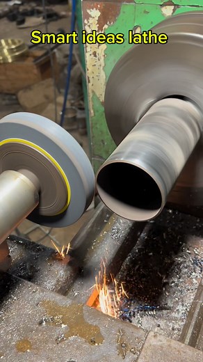 Many ideas many ways, that's the smart latheman #mechanicalengineering #machinist #engineering #lathemachine #lathework #technology | Hamdani Pasaribu