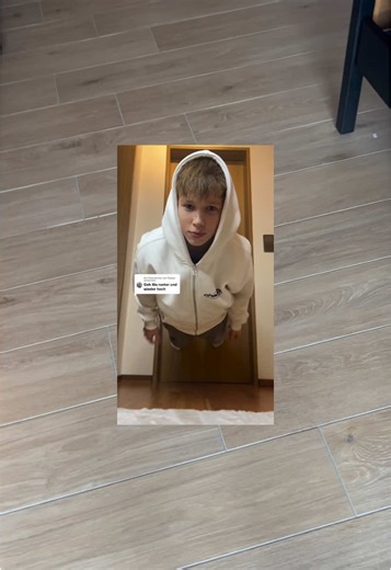 Unbelievable Magic Tricks with Scissors Revealed