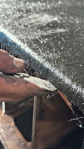 Cutting off excess resin will be easier when the resin is half dry #tutorial #woodworking #resin