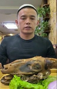 22K views · 534 reactions | Foods News, Yummy eating sheep head with garlic sauce, sheep neck and sheep ribs | Foods News | Facebook