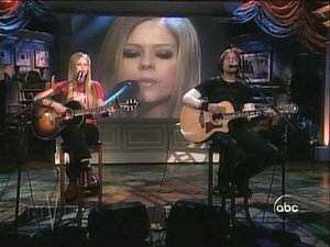 Avril Lavigne Nobody's Home Live [Acoustic]