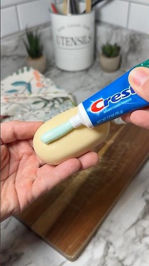 Bathroom Smelling Amazing 24/7 with This Toothpaste Hack! 🌟 #cleaningtips #homehacks #lifehack