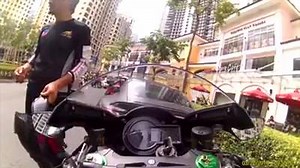 Onboard a Kawasaki H2... and It's fast! | PistonAddictz