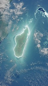 This island paradise promises an extraordinary safari. Madagascar is one of the most biodiverse countries on Earth, home to thousands of species of plant and animal life of which about 80% cannot be found anywhere else on the planet. Turquoise seas, silky sands and a wide array of endemic creatures, including lemurs, fossas, chameleons, and bizarre insects that seem plucked from fantasy. Fascinating Malagasy culture, vibrant cuisine and iconic baobabs… this is an island worth experiencing. For t