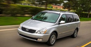 Kia Recalls 220K Sedona Minivans Over Rusty Hood Latches