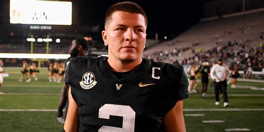 Vanderbilt football's Diego Pavia gets 100% real on blocking out 'outside noise'