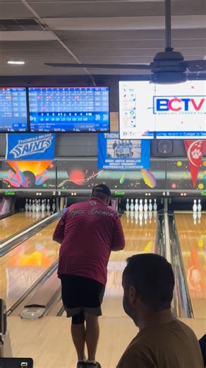 Bowlers, please help us congratulate Bryce Kremer “Captain Under Pants” who threw a nice 807 series on Wednesday October 22nd in our Sandy Cummins Memorial Social 5 Person league with games of 263,265,279 on lanes 3 and 4! We have had a bunch of close honor scores, but Bryce has claimed our first honor score of the 25-26 league season! Will you be next? #HonorScore #InMemoryofSandy | Bellewood Lanes