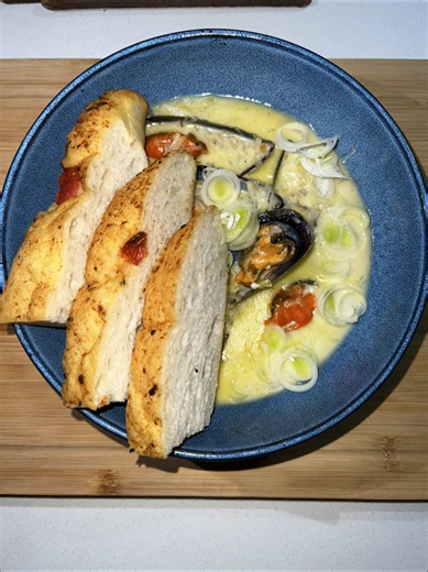 Creamy White Wine Mussels Recipe
