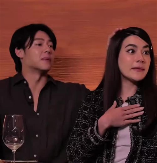 MK& NY MyanmarFanpage on Instagram: "kim စကားပြောနေတာကိုကြည့်ပြီး ခေါင်းလေးကိုပွတ်ပေးနေတာရှင် အရမ်းချစ်ဖို့ကောင်းတာပဲ😭❤️ . . #mark #markprin #kimmy #kimberley #mkpantip #welovemk #mk_ny_mmfanclub"