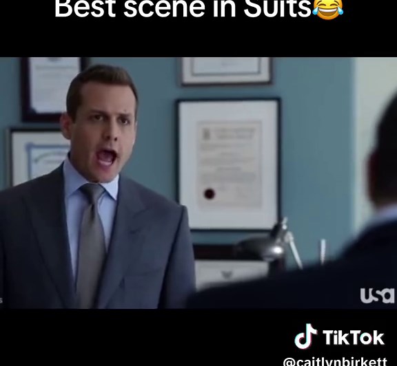 This scene will never not be funny😂 #fyp #suits #harveyspecter #louislitt #usa #gabrielmacht #rickhoffman #mikado #usanetwork #comedy #suitsusa #show #mikeross #rachelzane