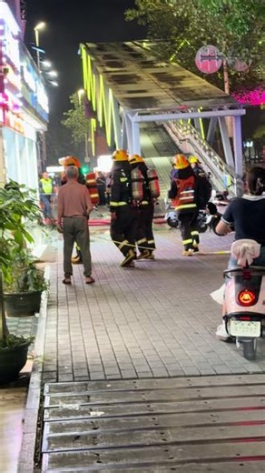 吓死了.隔壁着火了离那么近 #着火了 #火警#逆行者 #救活