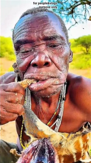 Unveiling the Secrets of African Eating: Dive into Delicious Culinary Traditions! #shorts #africa