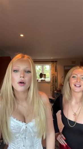 With my baby agian#xcyzba # #barbie #harleyquinn #viral_video @iris