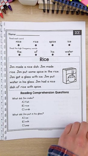 📚 Are you looking for ways to help your struggling readers? These science of reading-aligned decodable passages will help your students practice the phonics patterns you're teaching them. 👉 www.mynerdyteacher.com/products/decodable_readers Here's what you're getting at only 19$ (over 100$ worth of value): ✅ Printable Decodable Passages with Comprehension Questions v1 ✅ Digital Decodable Passages with Comprehension Questions v1 (Google Slides) ✅ Printable Decodable Passages v2. For each passage