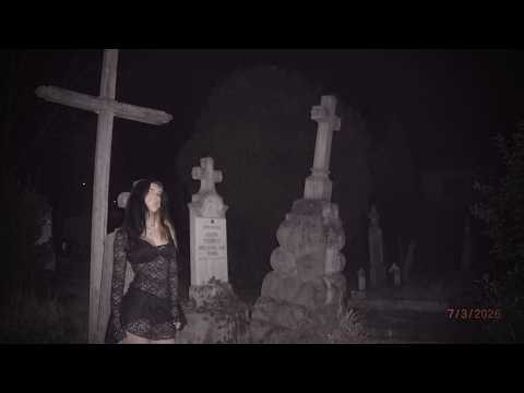 Fantasmas REALES Captados en Cámara: 7 Videos Difíciles de Explicar
