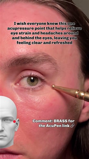 Press this point on the go to relieve eye strain and headaches around the eyes 👁️ It’s called GB1