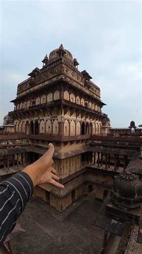 420 कमरों वाला रहस्यमय क़िला 😲 #radhevlog #travelblog #travelvideo #vlog