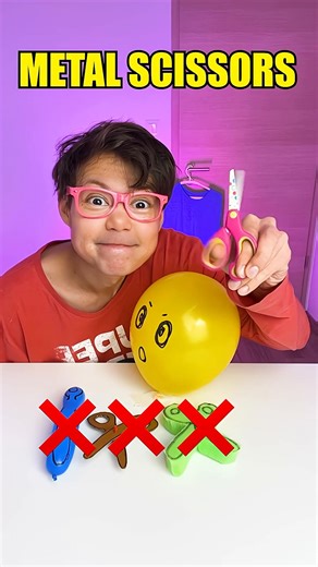 ✂️ Scissor Test! #kids #fun | Mini LOLs