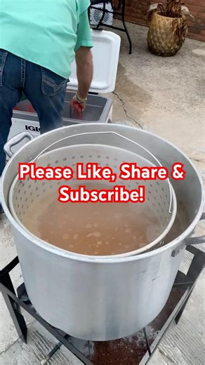 Jumbo Shrimp Boil!#shrimp #seafood #cookout #seafoodboil #cooking