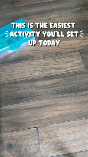 ✨ Save this Christmas light pattern activity! ✨ Such an easy setup, but packed with learning. Your kiddo can complete the pattern you start or create their own festive design — either way, they’re building: ⭐ Pattern recognition ⭐ Early math foundations ⭐ Color matching ⭐ Fine motor skills ⭐ Focus attention ⭐ Creativity confidence All from a simple strand of Christmas lights! 🎄💡 #screenfreekids #montessoriathome #montessoritoddler #earlylearningfun #finemotorskills #toddleractivitiesathome #pr