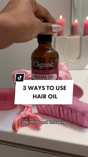 What oil should I use? 🤔➡️ There’s different oils made for different scalp and hair types so to find a hair oil specific for your hair type and hair concerns pls check out my Hair Guide linked in bio 💖 My Hair Guide lists all the oils, shampoos, hair masks and other products specific for each hair porosity. It also has custom hair care routines for each hair porosity ☺️ I use argan oil, jojoba oil and rosemary oil and I rotate them from time to time or I mix them depending on my hair’s needs! 