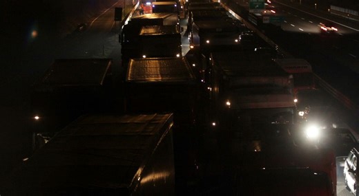 A14 in tilt per i cantieri: esodo di Pasqua da incubo. Coda di 24 km in direzione Bari