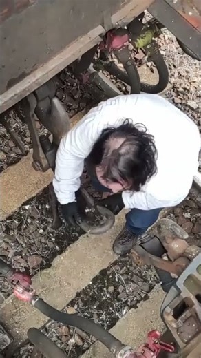 Manual Screw Coupling | Real Railway Sound