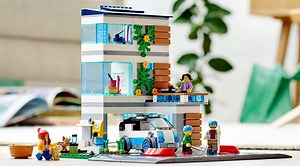 First look at LEGO CITY 2021 set 60291 Family House
