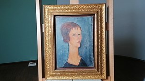 8.1K views · 94 reactions | Bekommt einen exklusiven Einblick hinter die Kulissen des Ausstellungsaufbaus unserer großen Herbstausstellung MODIGLIANI. DIE REVOLUTION DES PRIMITIVISMUS. Begleitet das Werk JUNGE FRAU MIT SCHNECKEN vom Auspacken bis zum Hängen. | Albertina Museum | Facebook