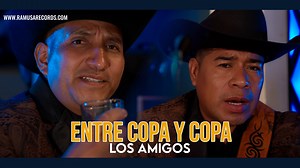 Tema: Entre Copa y Copa Intérprete: Los Amigos Disquera: Ramusa records Director: Fernando Sánchez Genero: #RegionalMexicano Editora: SInergiaMixteca Suscribete Aqui: https://www.youtube.com/@losamigos./videos Redes Sociales: https://www.facebook.com/profile.php?id=100086976153514 #losamigos #ramusarecords #sinergiamixteca #regionalmexicano #EntreCopaYCopa #PedroInfante #losterriblesdelnorte Letra: Entre copa y copa se acaba mi vida Lloran borracho tu pérdido amor Que negros recuerdos me traen t