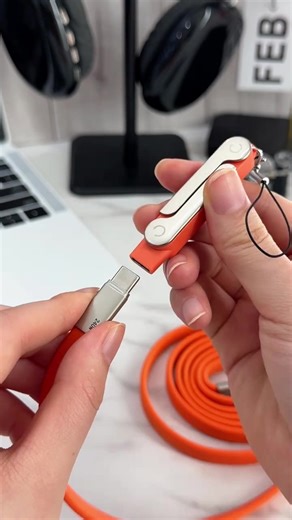 アップグレード版スマホスタンド充電器