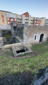 The Quilters Vault in Southampton, dating back to the late 13th century, is a remarkable remnant of the city’s medieval history and thriving wine trade. Located at 89 High Street, it was originally part of the Royal George Hotel, named after the Quilter family who owned the hotel in the 19th century. The vault, constructed in a semi-circular rubble design, was used to store wine imported from Bordeaux, reflecting Southampton’s strong trade connections with France. After the hotel was destroyed d