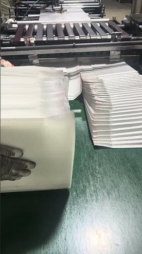 Bubble envelope manufacturer, custom sizes and printing available.