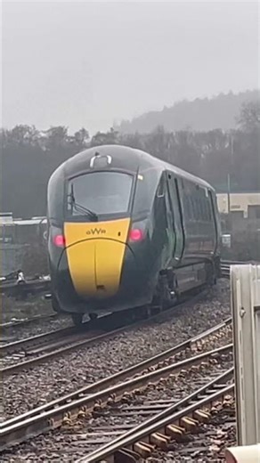 Coming from Penzance going to London, Panton GWR class 802106 Paddington Bear train