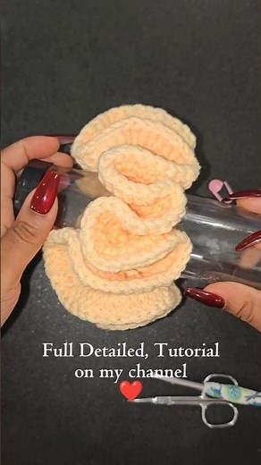 How to crochet a ruffle scruchie, for beginners #howto #crochet #rufflescrunchie #crochetscrunchies