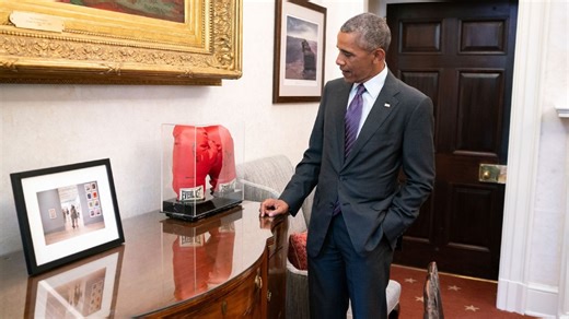 Muhammad Ali's autographed gloves to go on display at Obama Presidential Center