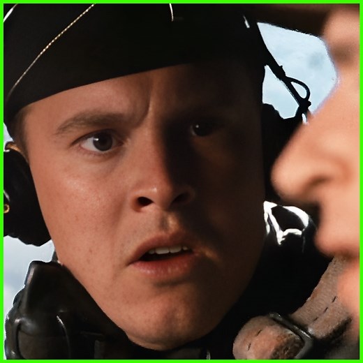 Exploring Memphis Belle - The Realities of Guided Bombing in World War II | Cine Military