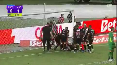 Um dos principais motivos de eu ser totalmente contra fazer jogo de casa/estúdio.Uma empresa como a Globo não mandar narrador pra todo jogo é algo que me irrita legal...