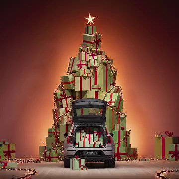 Wishing you a season filled with joy, peace, and unforgettable moments. Happy holidays from all of us at Volvo Cars! 🎄✨ | Volvo Cars