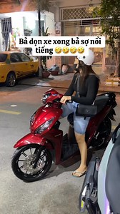 1.2M views · 8.8K reactions | Xe bả đẹp quay bả xíu bả chửi quá trời chửi =))))) | 9 Motocare - Đồ Chơi Xe Máy | Facebook