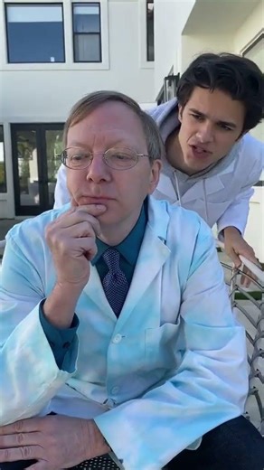 Science collaborator with Mark Rober at CrunchLabs.Also spotted on Nickelodeon NRDD #sciencebob #sci