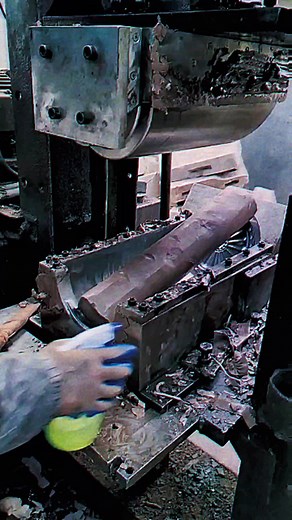 Industrial Machine Maintenance Process Explained