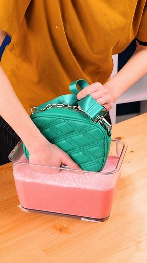 5-Minute Crafts | Turning everyday objects into works of art with alginate and silicone 💋 #5minutecrafts #alginateimpressions #alginatemold #siliconecrafts... | Instagram