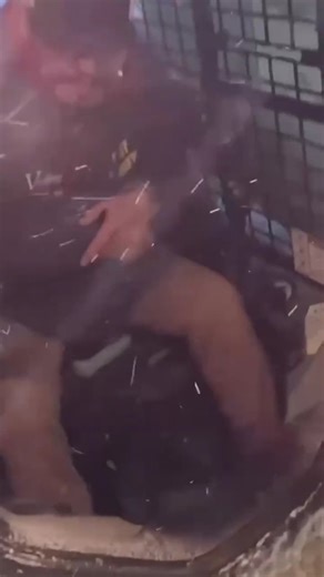 Snow Clearing: How to Tackle Slippery Ground? #reels #worker #snow #winter | Victory Outdoor Services