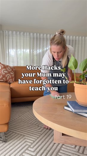 Hacks: Cleaning | Washing | Organisation | Motivation on Instagram: "Hacks your mum may have forgotten to teach you 🧼🧪 Most people clean everything with vinegar but the real secret is understanding the science behind low tox cleaners. • Clean your dishwasher with citric acid It dissolves limescale and mineral buildup, the real reason dishwashers get dirty. 👉 If odour remains, run another hot cycle with ½ cup bicarbonate. ⚠️ Don’t add them together: acid + base neutralise each other. • Clean g