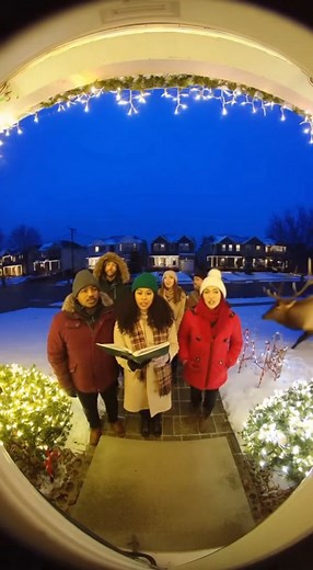 Carolers get owned by moose | Chris & Che Media