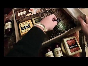 Exploring Harry & David’s Deluxe Gift Box: A Tasty Collection of Meats, Cheeses, and Snacks.