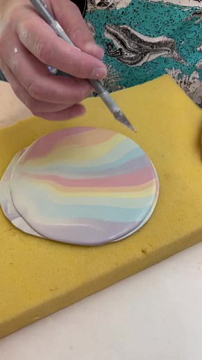 Making 🌈❤️ porcelain jewelry/soap dishes #asmr #porcelain #processvideo #rainbowart #satisfyingvideo | Forest Ceramic Co.