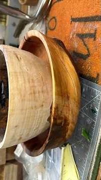 finishing the oak burl in Tung Oil #lathe #woodturning #trashtotreasure #firewood #art #gift
